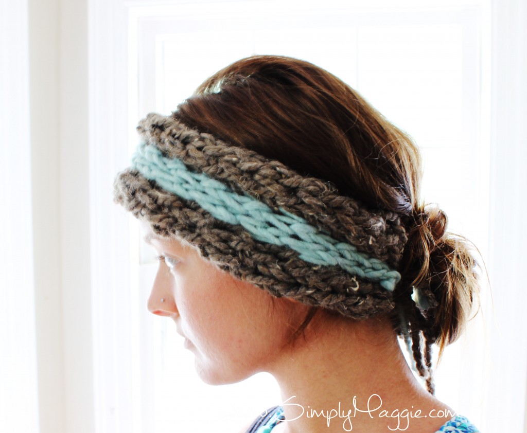 DIY 15 Minute Finger Knit Ear Warmer with Simplymaggie.com