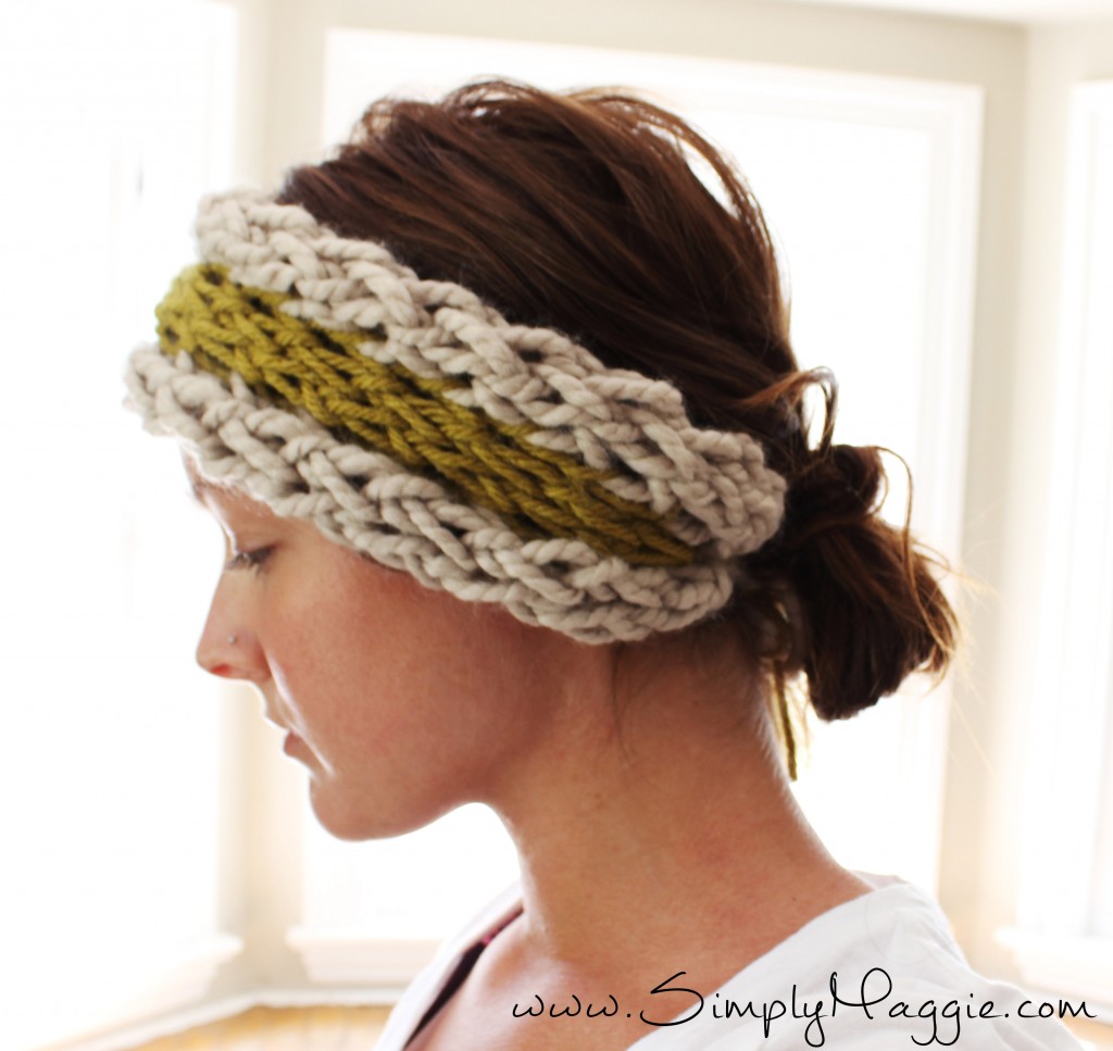 How to Finger Knit an Ear Warmer in 15 Minutes with Simply Maggie