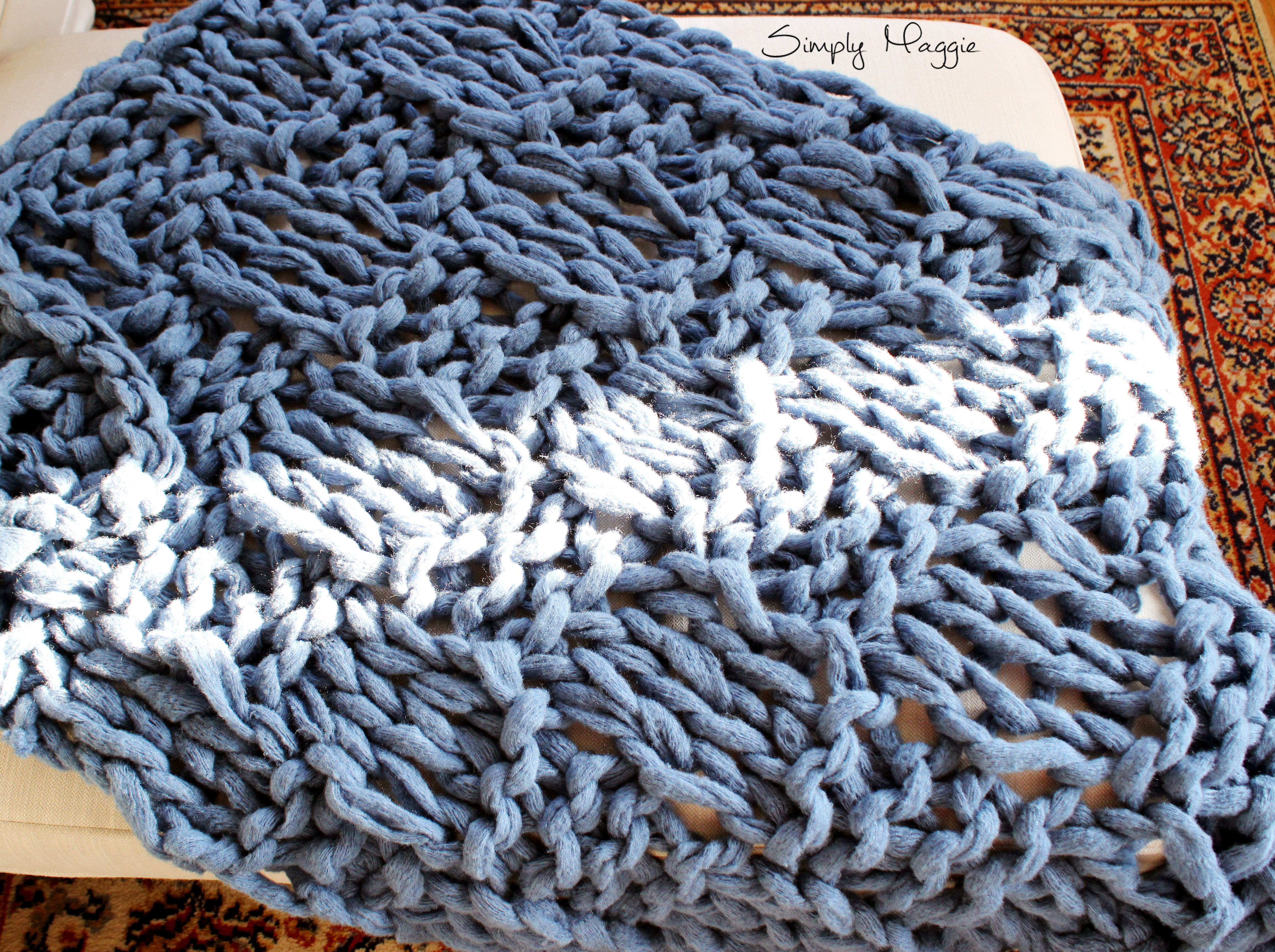 How to Arm Knit a Basket Weave Stitch Blanket