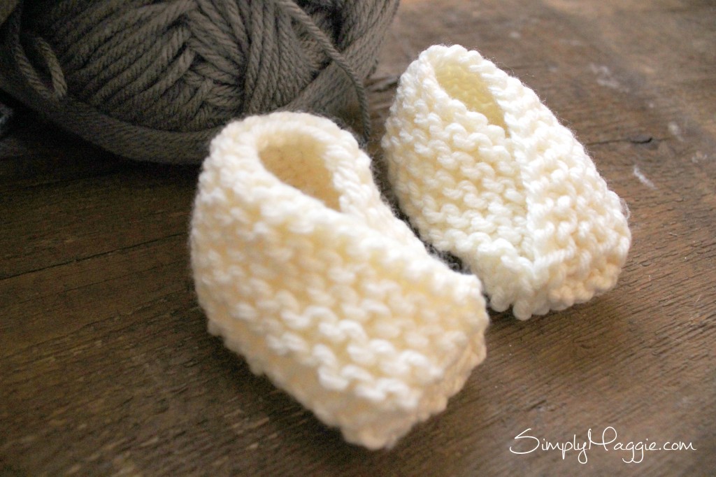 Knit Baby Booties Pattern - SimplyMaggie.com